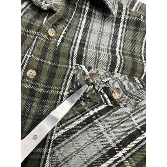 Carhartt Distressed Grunge Gray & Green Plaid Flannel Shirt Men's Size Large - Picture 3 of 9